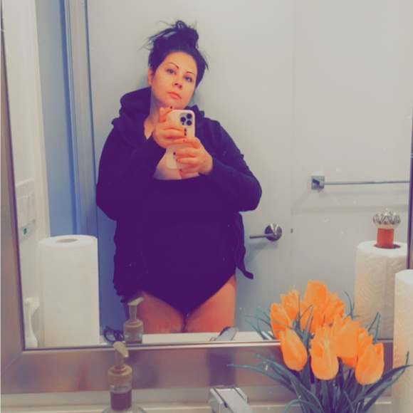 Meet your Posher, Miranda - Picture 5 of 10